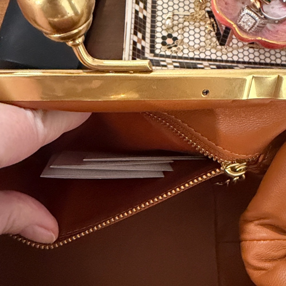 Coach Kiss Lock crystal signature 16 bag NWOT - Picture 8 of 12